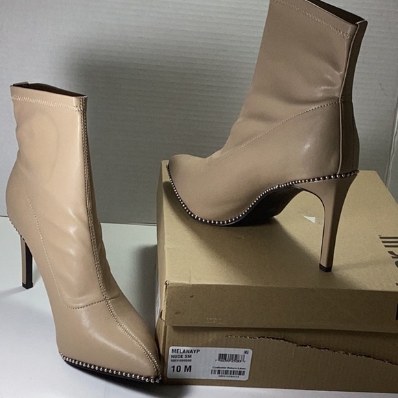 BAR III
Womens Beige Stretch Beaded Melanay Pointed Toe Stiletto - Picture 6 of 7